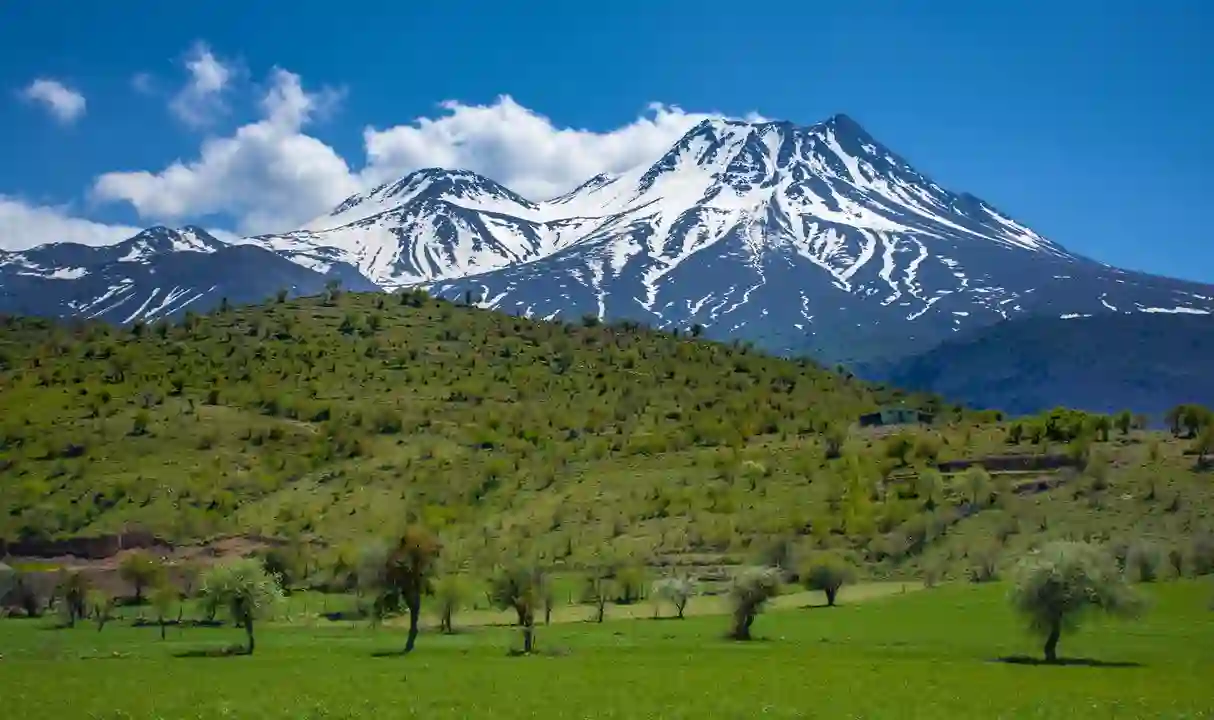 Kızlar Sivrisi Zirve Faaliyeti
